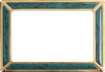 An inscription on the frame: Black Friday